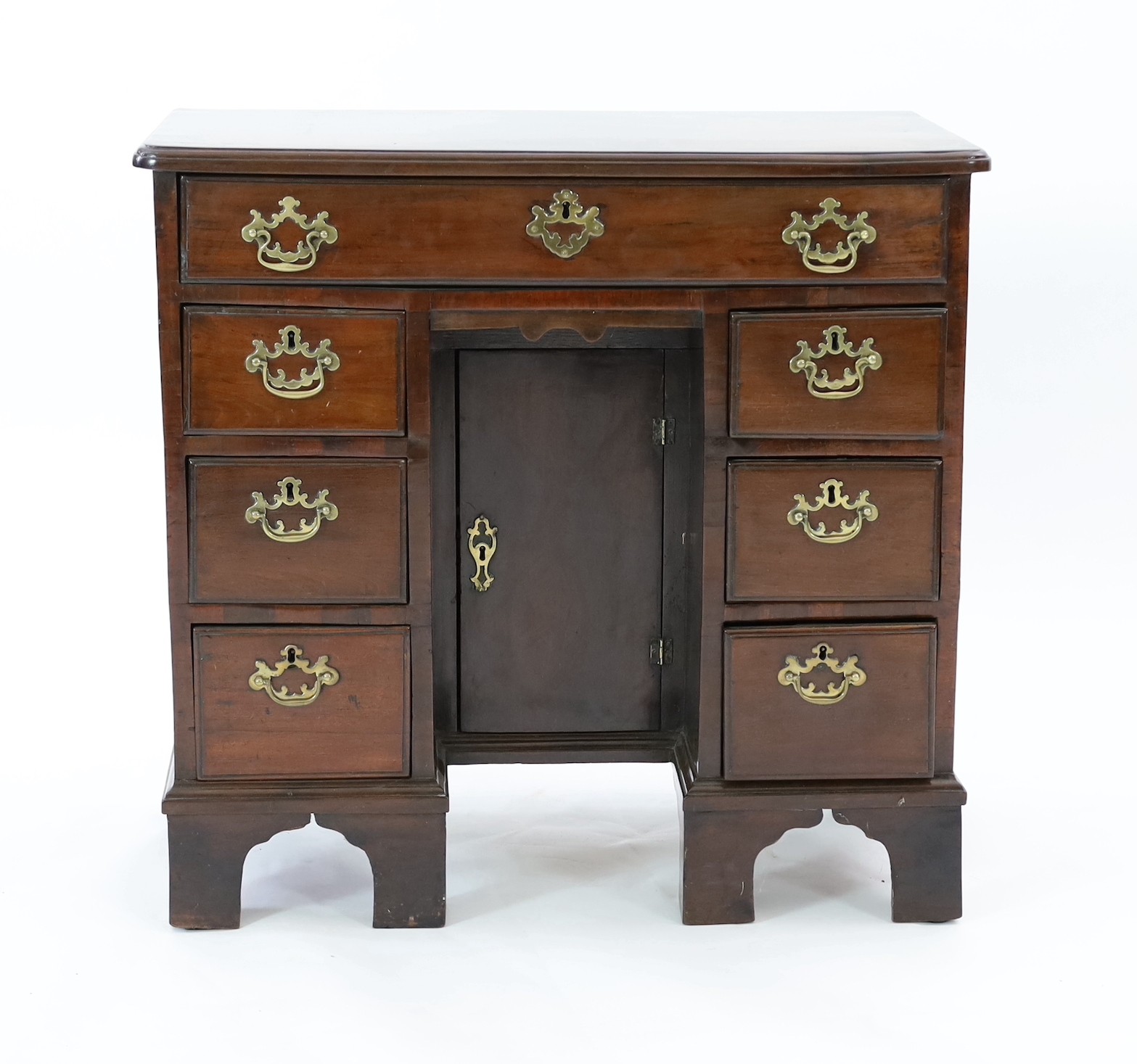 A George III mahogany kneehole desk, W.80cm D.42cm H.76cm